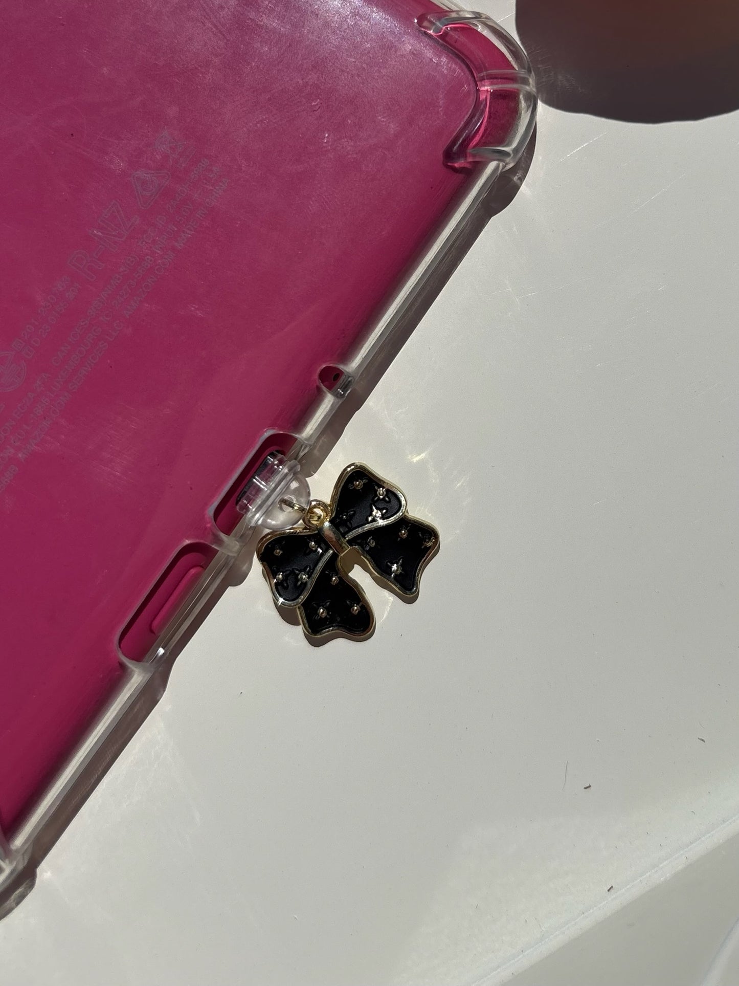 Bow Dust Plug
