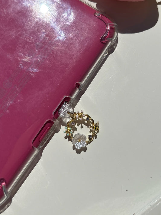 Gold Wreath Dust Plug